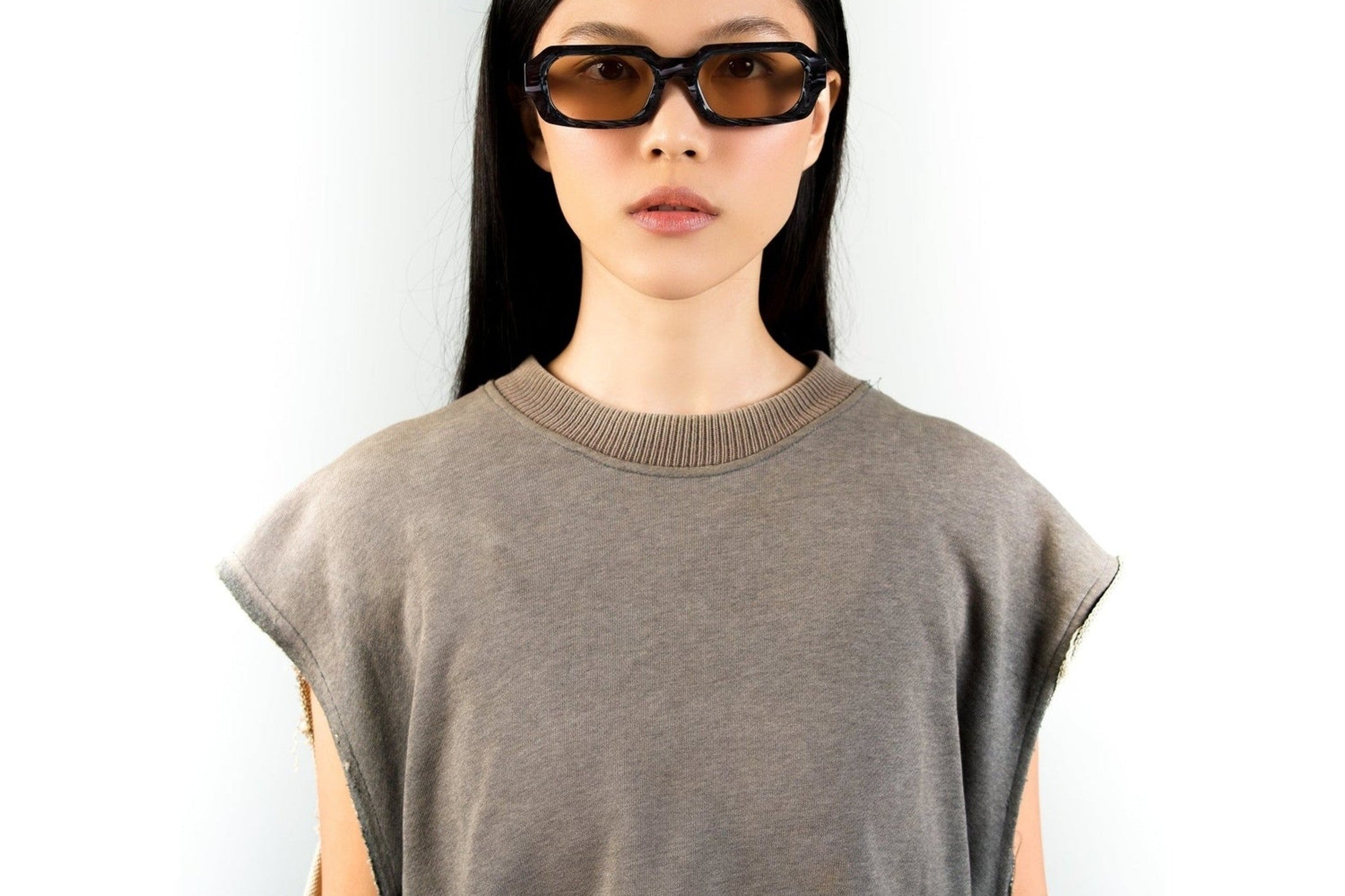 Naken Pearl Black / Cola Photochromic