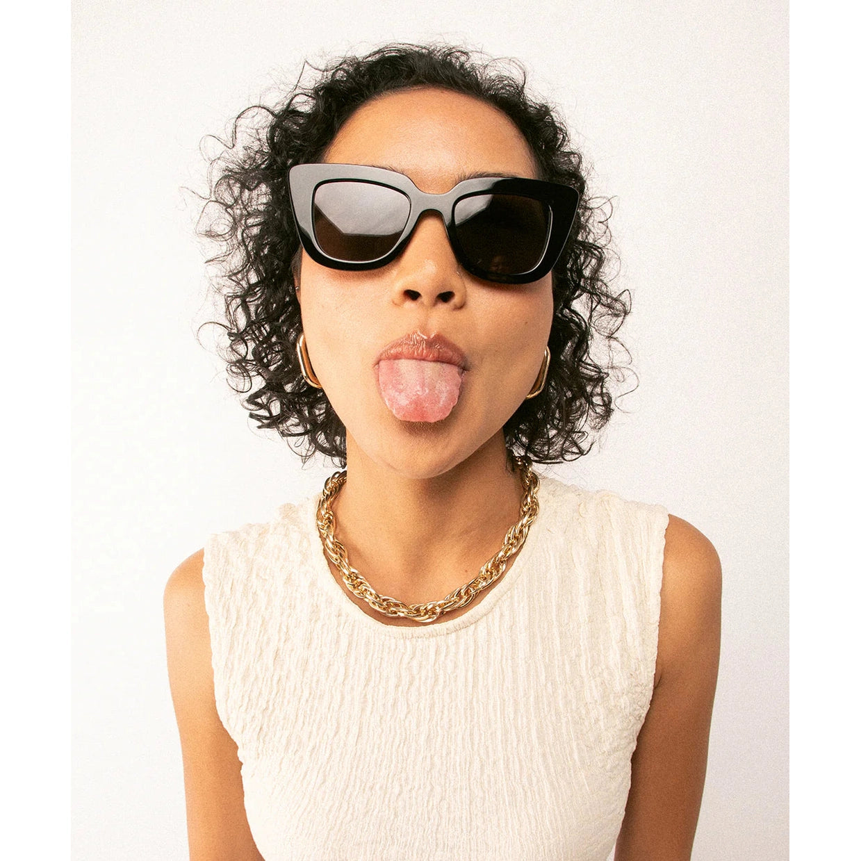 Fairfax & 3rd Gloss Black