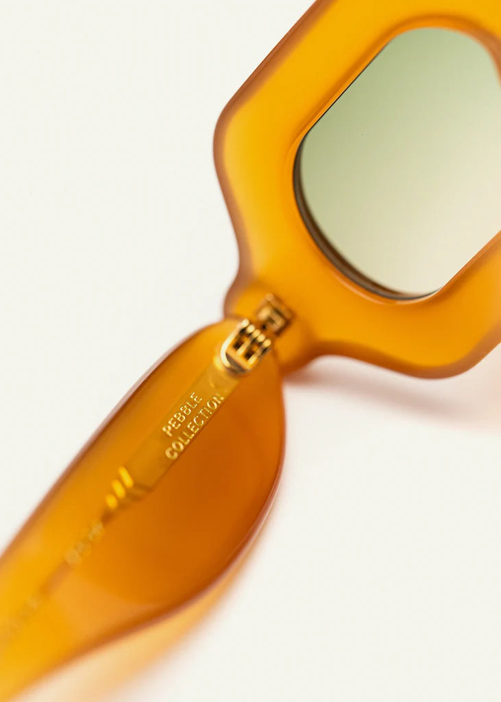 Pebble Almond Dulce SX