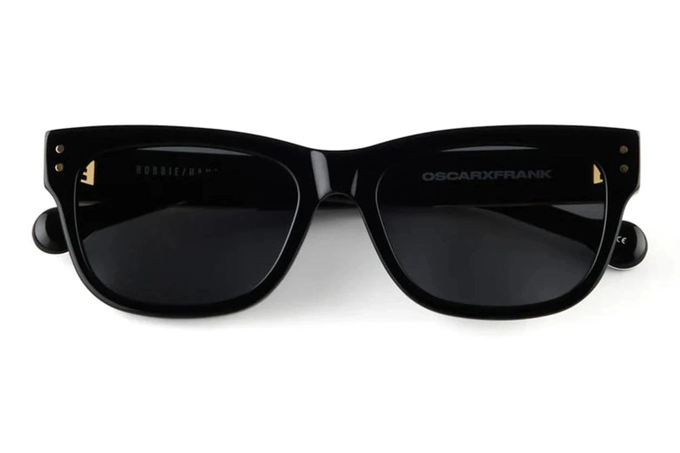Robbie Gloss Black