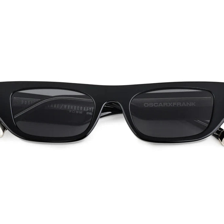 Dostyk Avenue Gloss Black