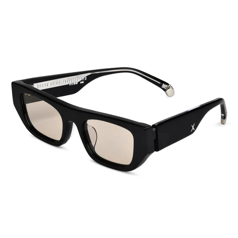 Dostyk Avenue Gloss Black / Cola Photochromic