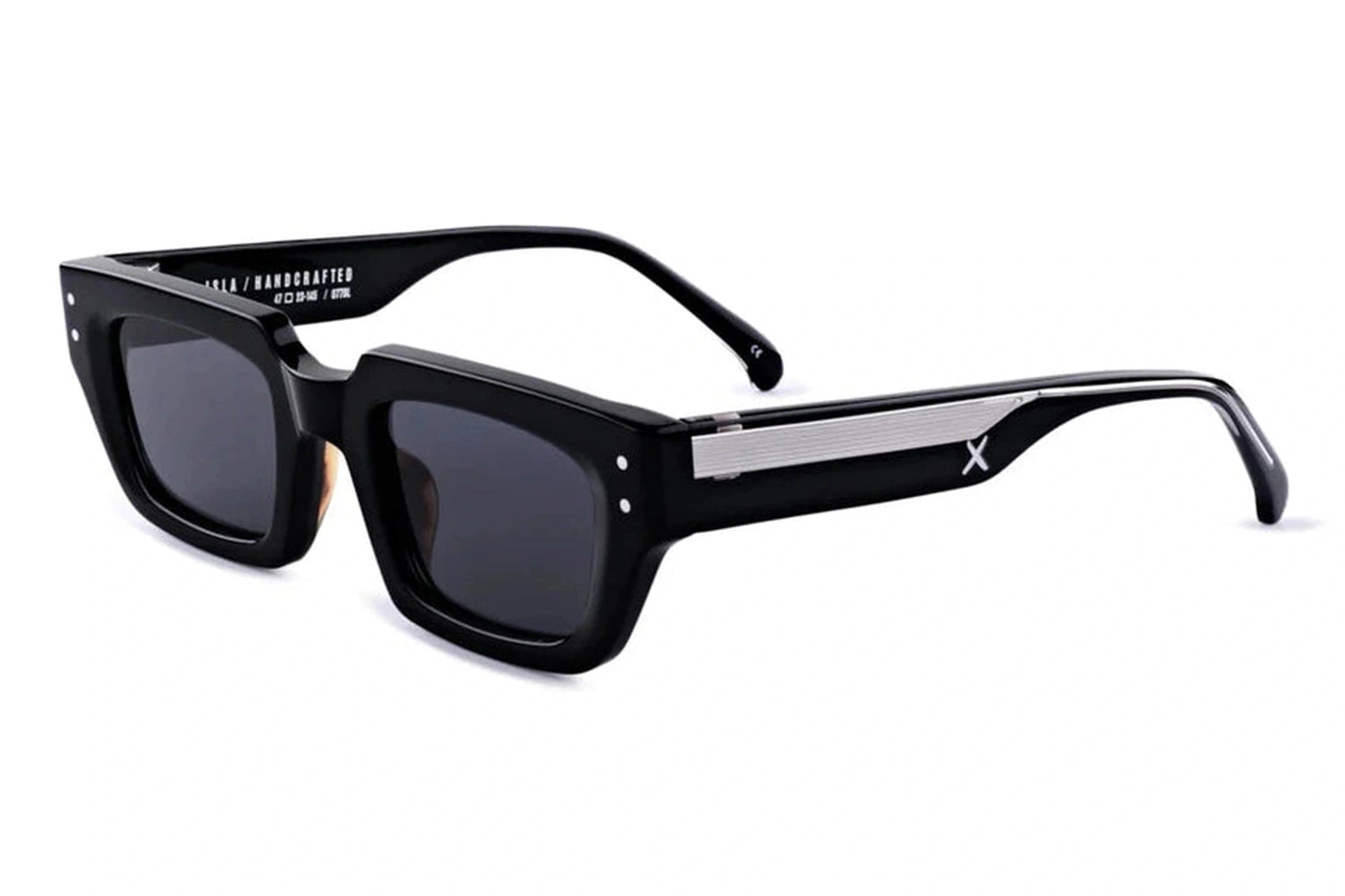 La Isla Gloss Black