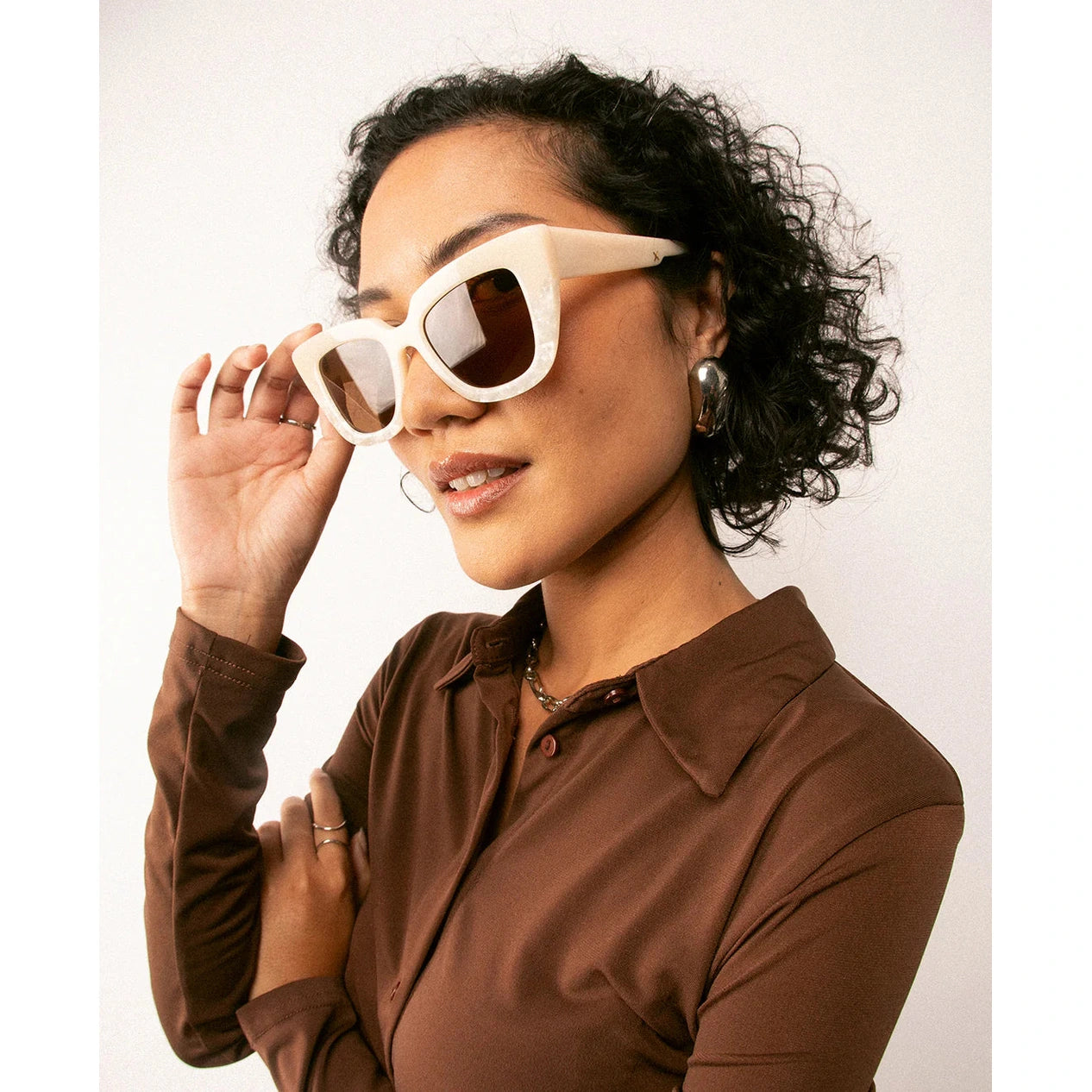 Fairfax & 3rd Cream Pearl