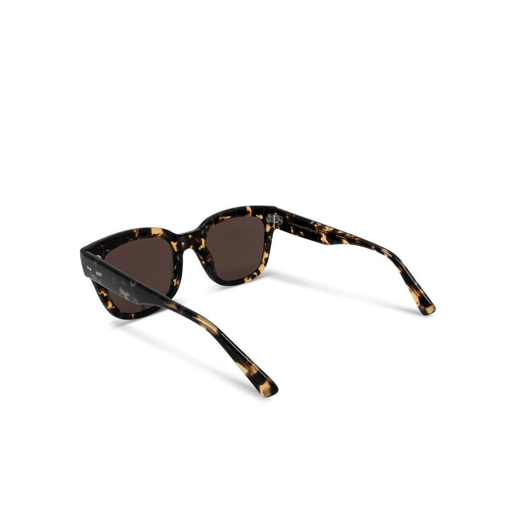 LIV Tortoise Brown