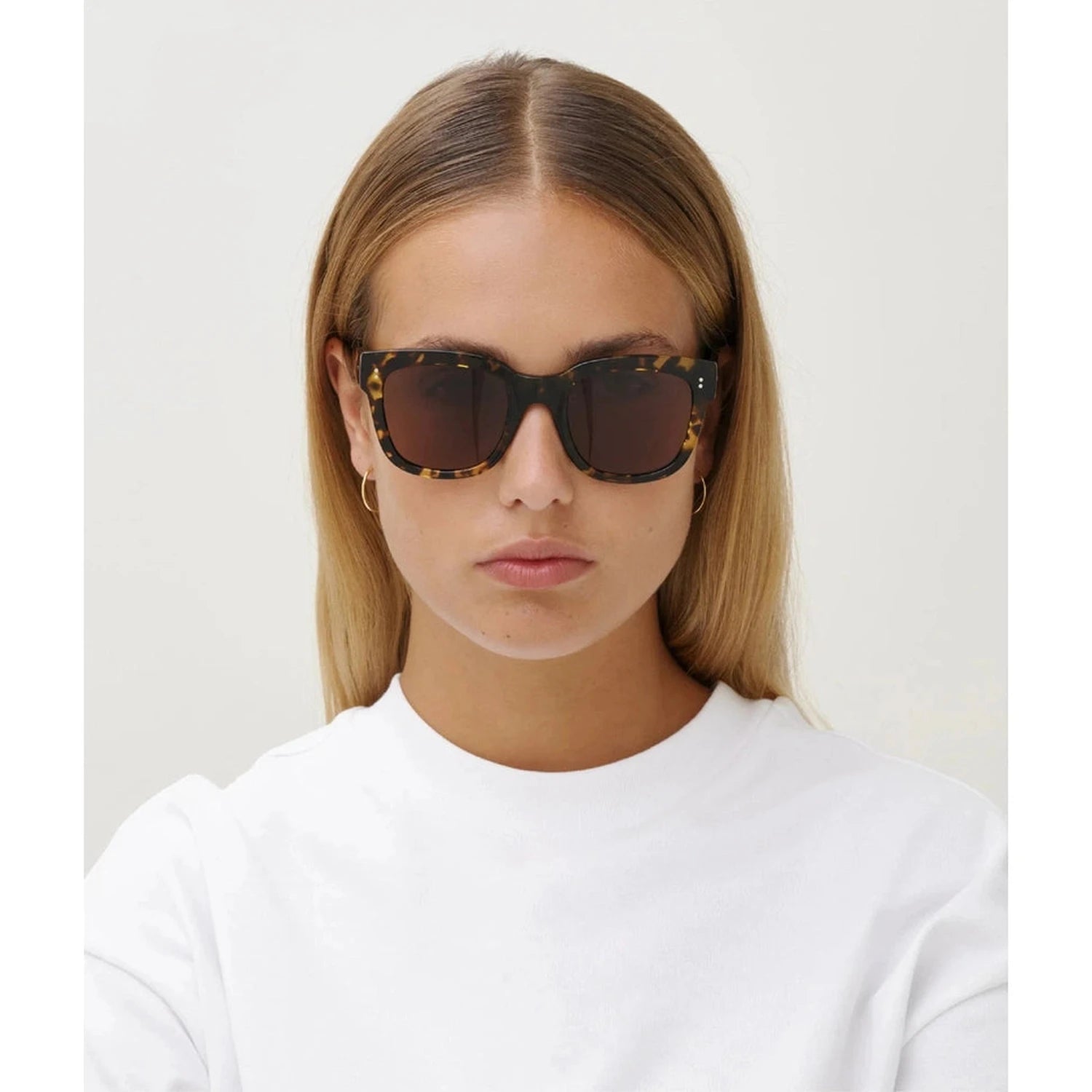 LIV Tortoise Brown
