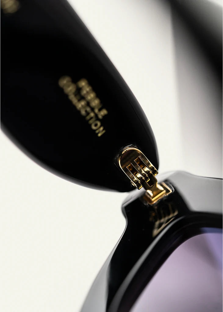 Pebble Shadow Black VX